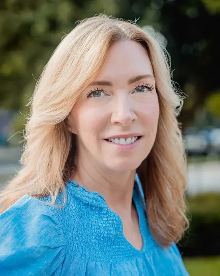 Photo of Paula Renfro
